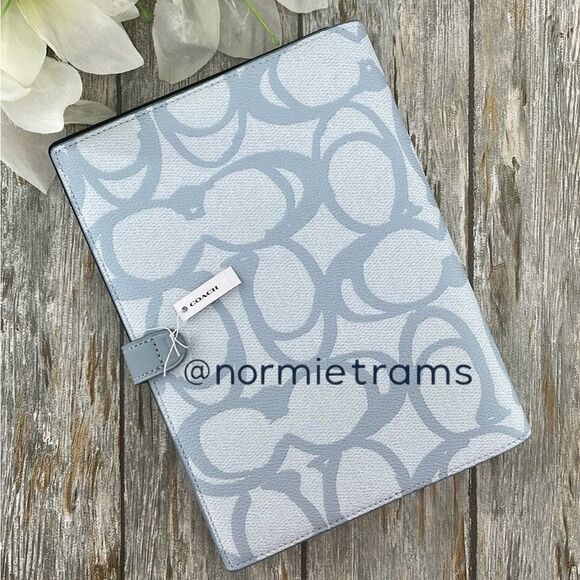 Coach Notebook In Sketch Signature Canvas & Smooth Leather Bag - Picture 3 of 6